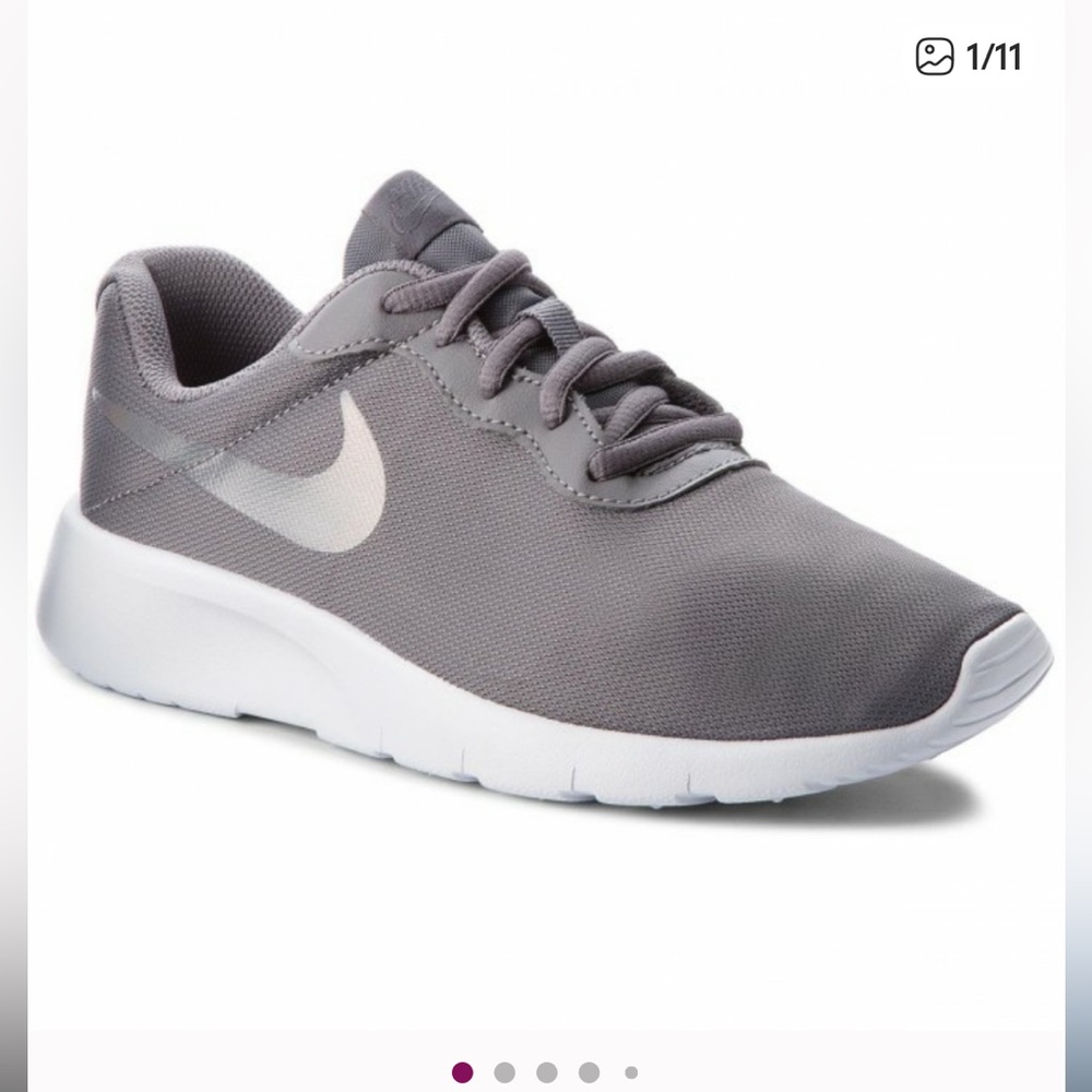 Youth NIKE Tanjun (GS) 818384 004 Gunsmoke size 5Y